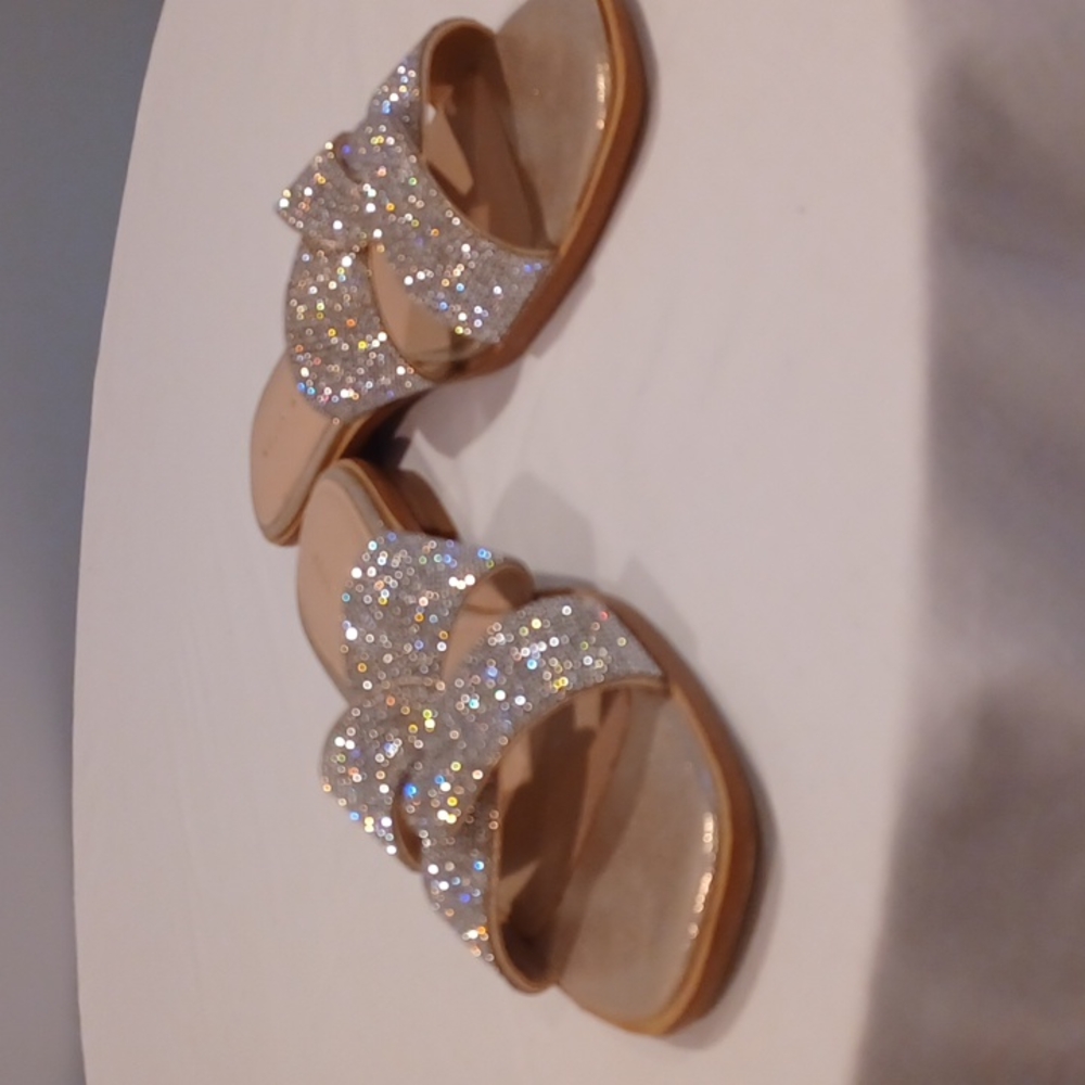 Preowned Kelly and Katie Sparkly Sandals Women’s  8.5m, good condition